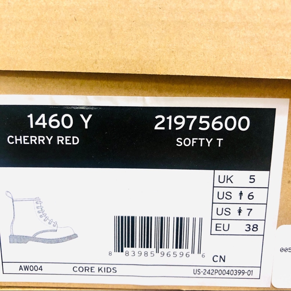 Dr. Martens 1460 8 Eye Side Zip Boot - Picture 7 of 7